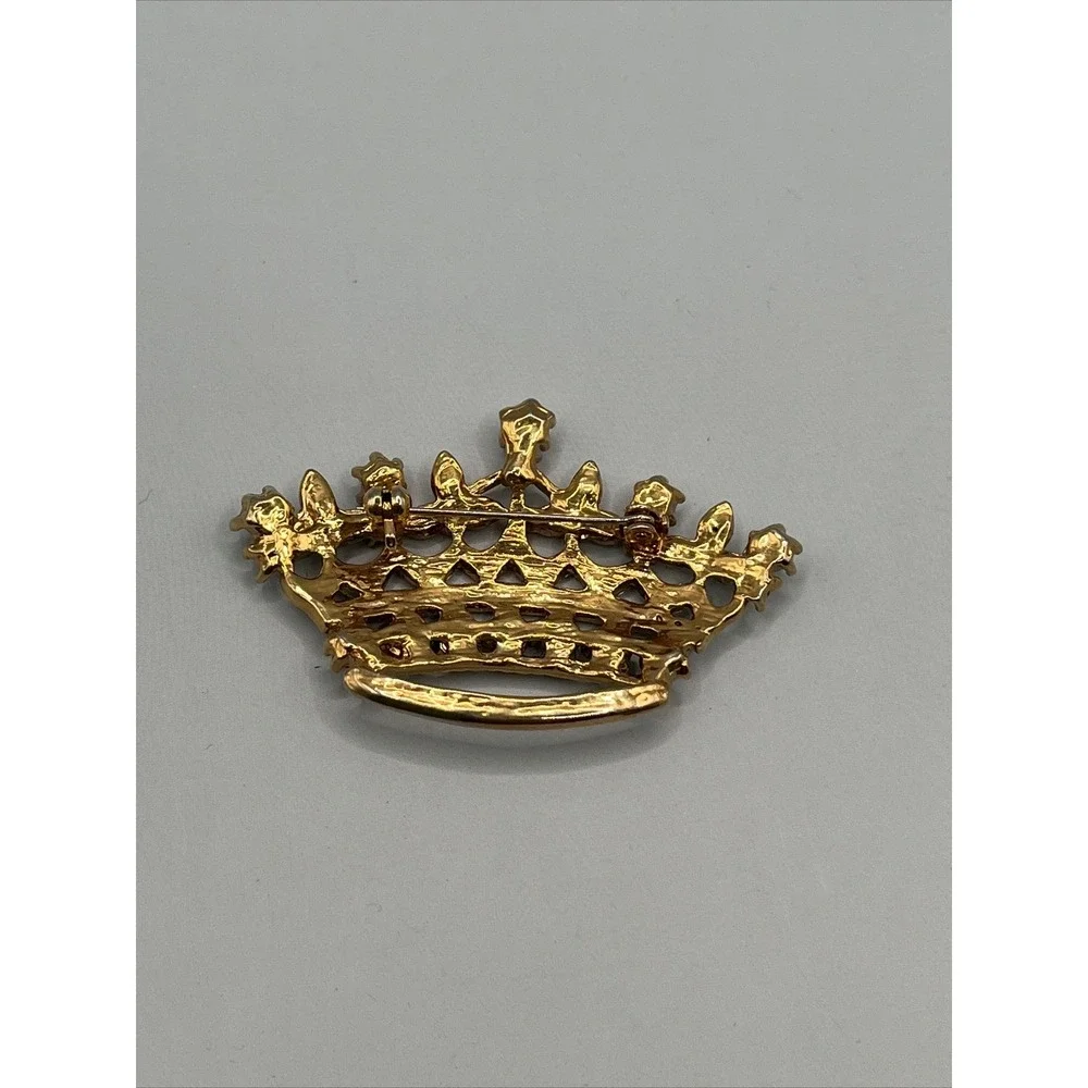 N/A rhinestone crown